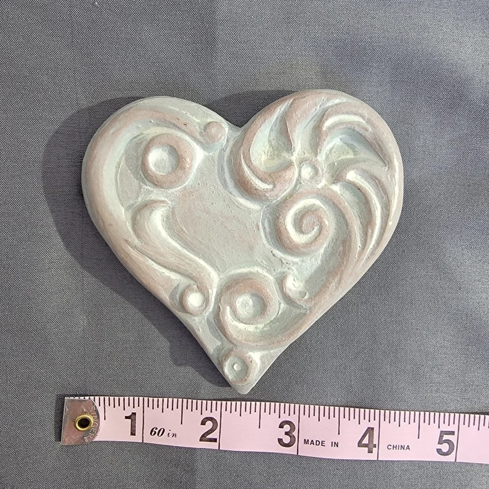 Isabel Bloom Set Of 6 Vintage All Signed Concrete Decorative Hearts